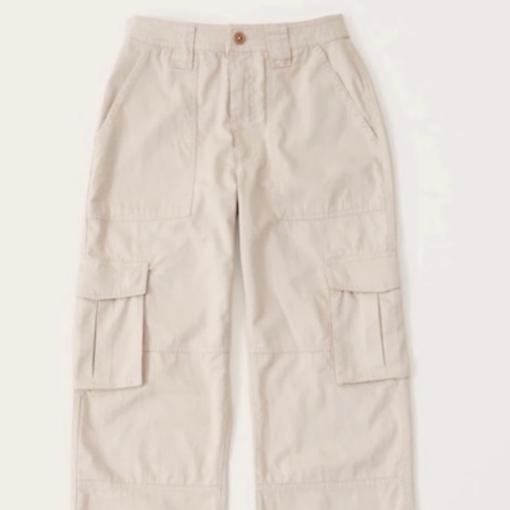 Abercrombie 90s baggy cargo pants in cream